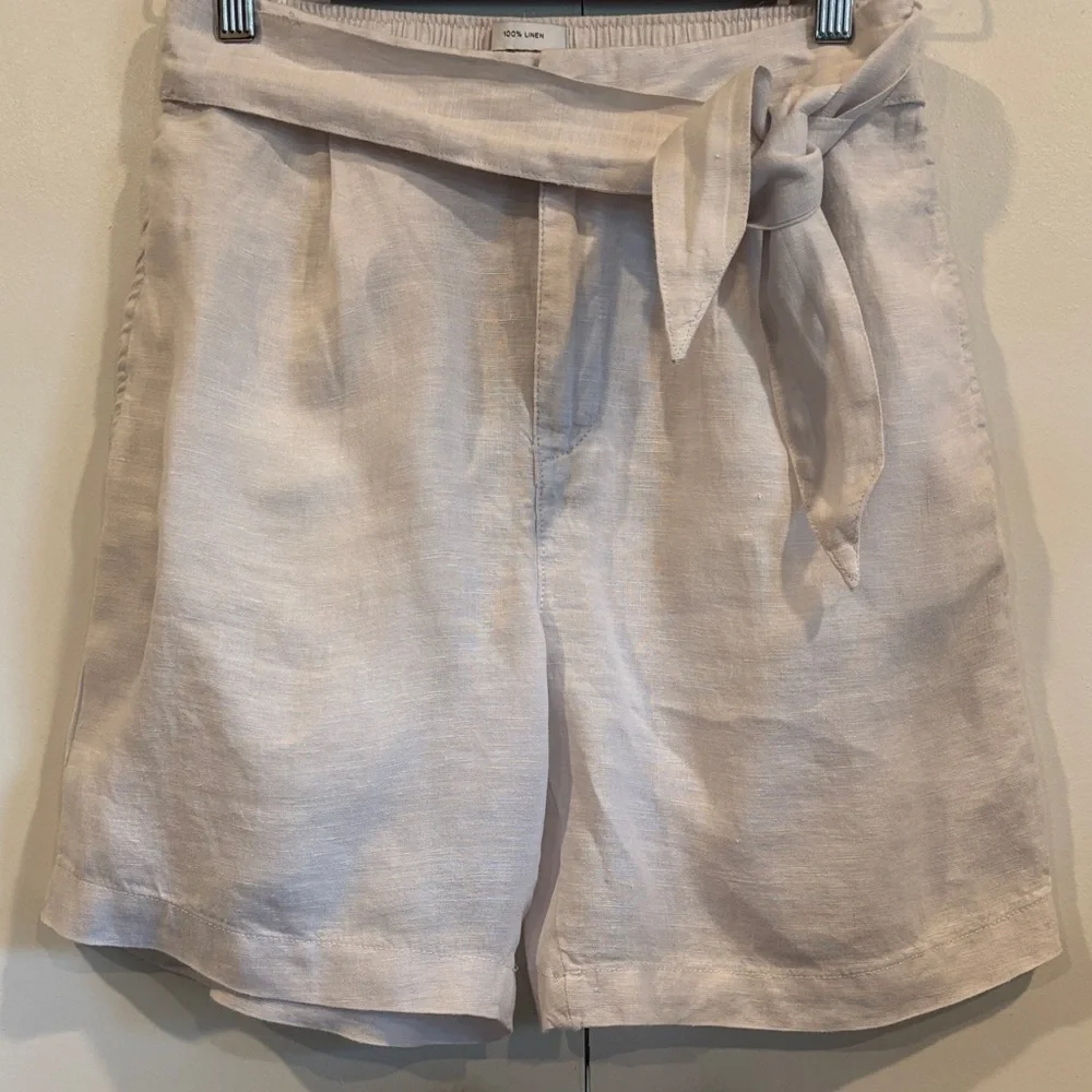 Halston 100% Linen Shorts Waist Tie Size Small High Rise